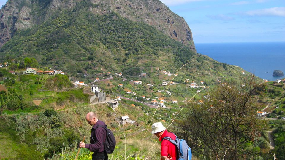 Referta / Castelejo - Levada Walk - Levada walking: what you should expect under your shoes