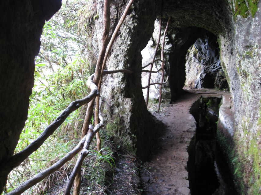 Ribeiro Frio / Portela - Levada Walk - Near Lamaceiros: the view payoff over Porto da Cruz and Eagle Rock