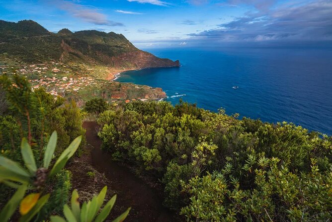Santana / Typical Houses Tour - Pico do Arieiro: 360 Views and Cloud-Edge Photos