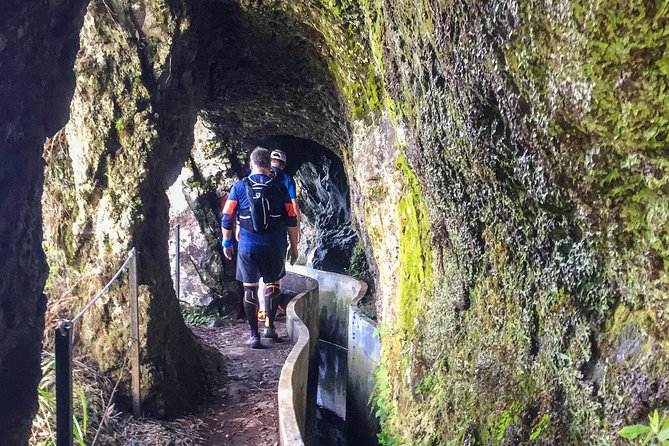 Sea 2 Mountain Running Tour (Moderate-Hard) - Dinarte and the small-group difference: pacing, stories, and adjustments