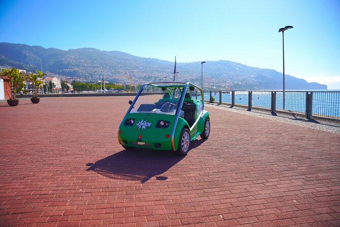 Self-Guided Sightseeing Tour on an Eletric Car | Funchal - Stop 2: Praça do Município and a short break in the middle of town