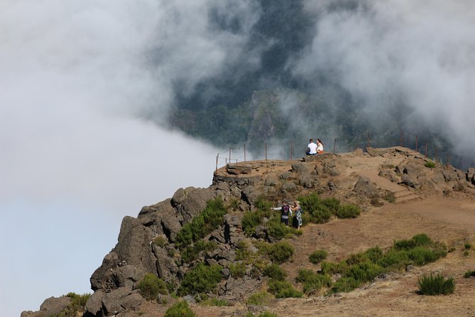 Shore Excursion - East Madeira Peaks & Santana - Miradouro da Portela: a quick viewpoint that’s all about timing