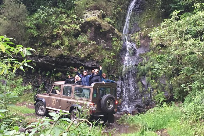 Signature Wine Tastings, Skywalk, Nature 4x4 Open Roof Expedition - Sao Vicente Vineyards: Guided Tour and Wine Tasting