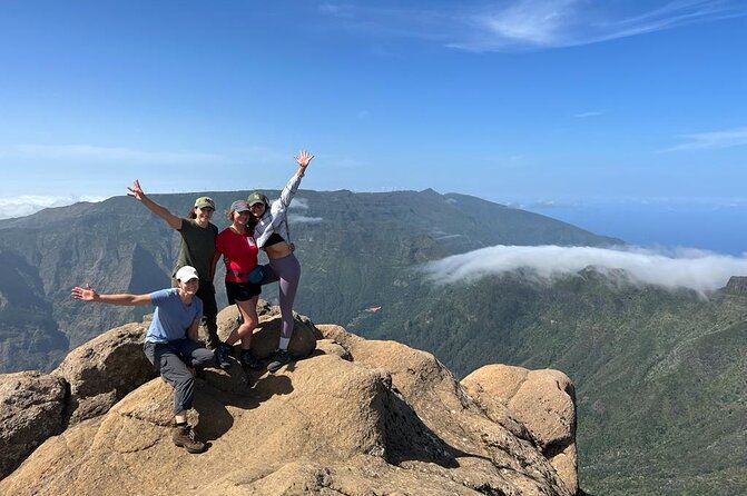 Sunrise & Hike : Pico do Areeiro to Pico Ruivo - Private Guided - Key highlights