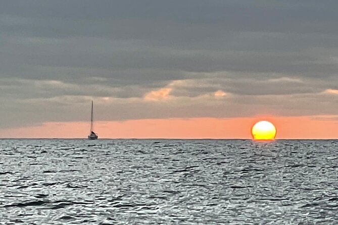 Sunrise, Sunset & Moonlight private Sailing Cruises in Madeira - Sunrise, sunset, or moonlight: picking your best 3-hour slot