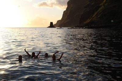 Sunset Cruise with Dinner on Board - The first cruise stretch: sailing south Madeira with Funchal in your view