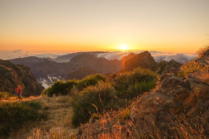 Sunset Tour @ Pico Do Areiro | Half Day 4x4 Tour - The night panorama stop: Madeira after dark without the morning crowd
