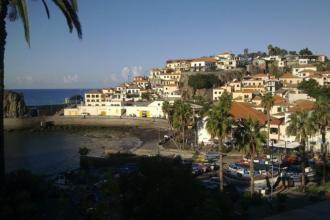 The best of the West of Madeira - Porto Moniz Natural Swimming Pools: your longer sea break
