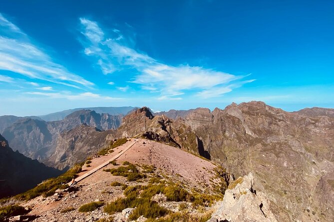 Transfer from Achada do Teixeira to Pico do Arieiro - The Fast Route from Achada do Teixeira to Pico do Arieiro