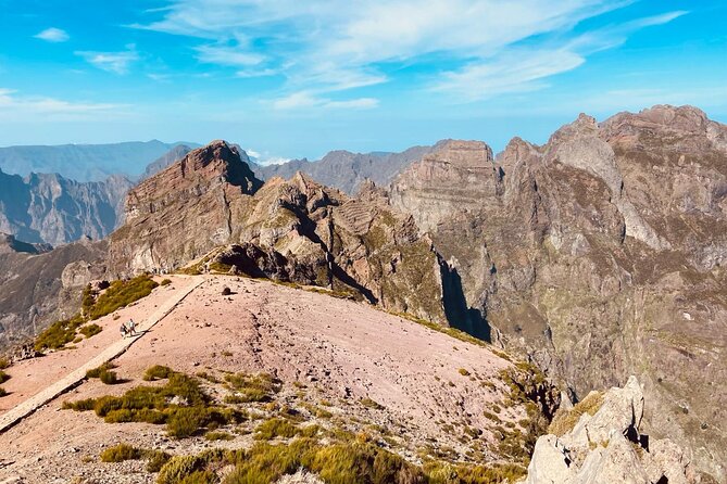 Transfer from Achada do Teixeira to Pico do Arieiro - Pickup at Mountain Spot Café: Show Up Smart