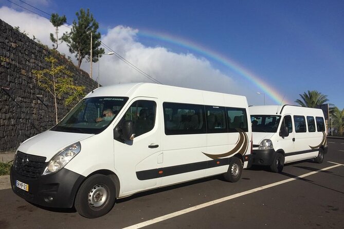 Transfer Privado e Confiável: Aeroporto → Funchal (ou vice-versa) - From Aeroporto to Santa Cruz, Caniço, and Funchal: How the Ride Plays Out
