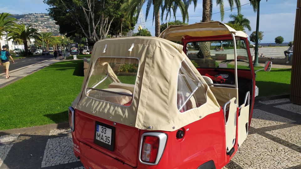 Tuk Tuk Monte Toboggan - Madeira Island - Guide Style and Language: English and Portuguese on Board
