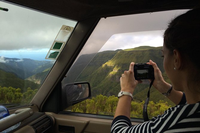 West Madeira 4x4 Tour with Local Guide - Stop 1: Ponta do Sol pier stroll and coastal views